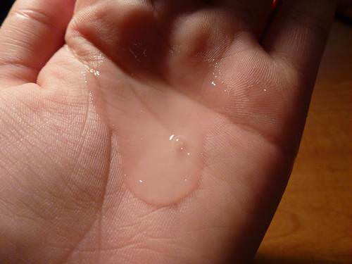 tinh-chat-duong-da-tra-xanh-the-face-shop-waterfull-green-tea-serum5 tinh-chat-duong-da-tra-xanh-the-face-shop-waterfull-green-tea-serum5